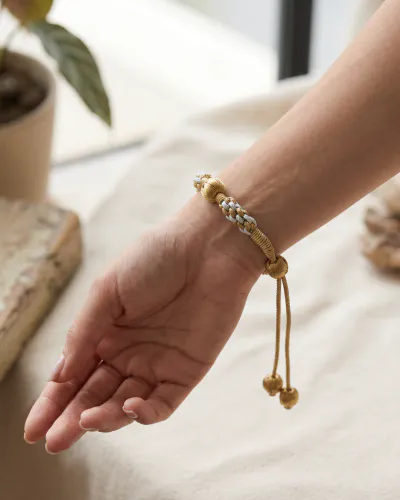 TRADITIONAL GOLDEN ZARI BANGLE